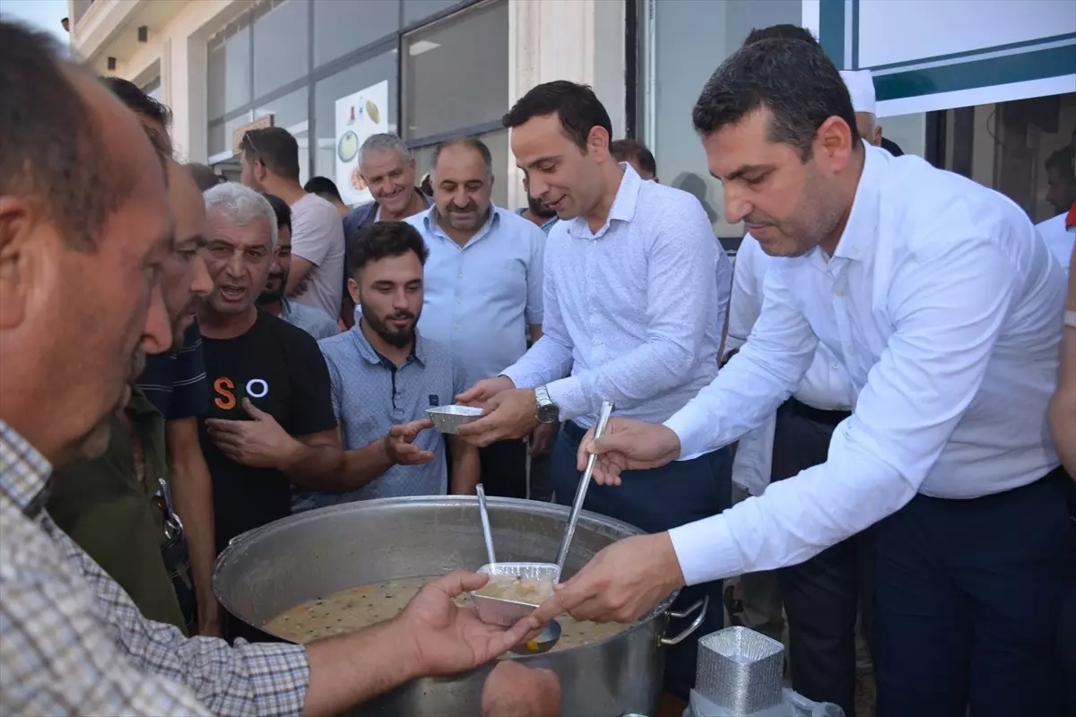 MÜSİAD Şırnak Şubesi, Habur Sınır Kapısında Tır Şoförlerine Aşure Dağıttı