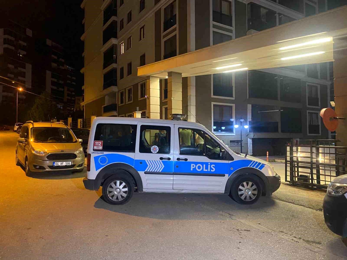 Uşak\'ta Karısı Tarafından Bıçaklanan Koca Hayatını Kaybetti