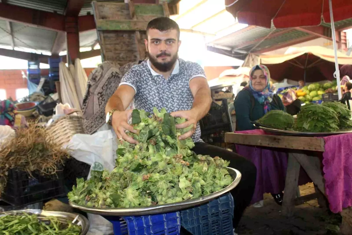 İnebolu\'da Toplanan Yaş Fındıklar Semt Pazarlarında Satışa Sunuldu