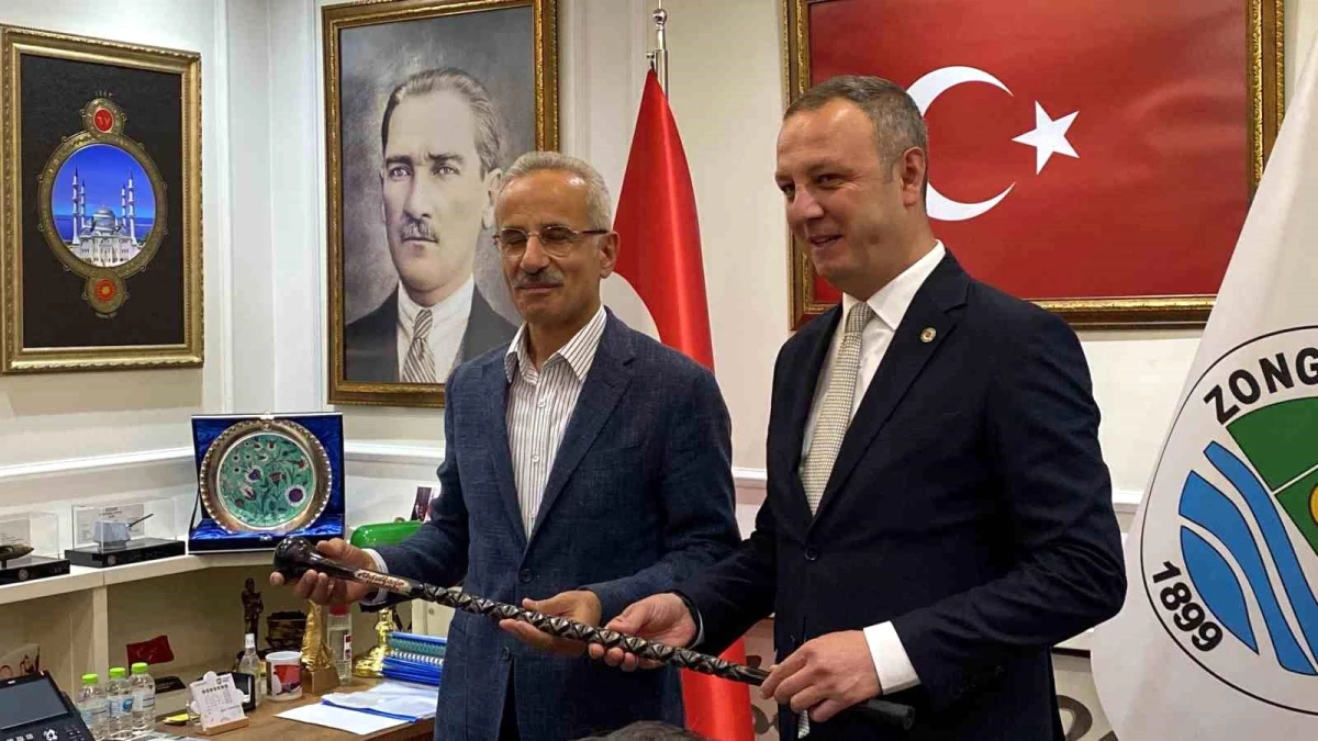 Ulaştırma ve Altyapı Bakanı Zonguldak\'a ziyarette bulundu