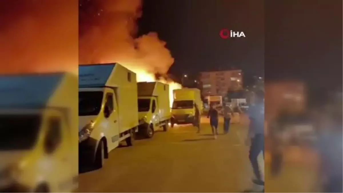 Veli efendi Hipodromu önünde 5 araç alev alev yandı