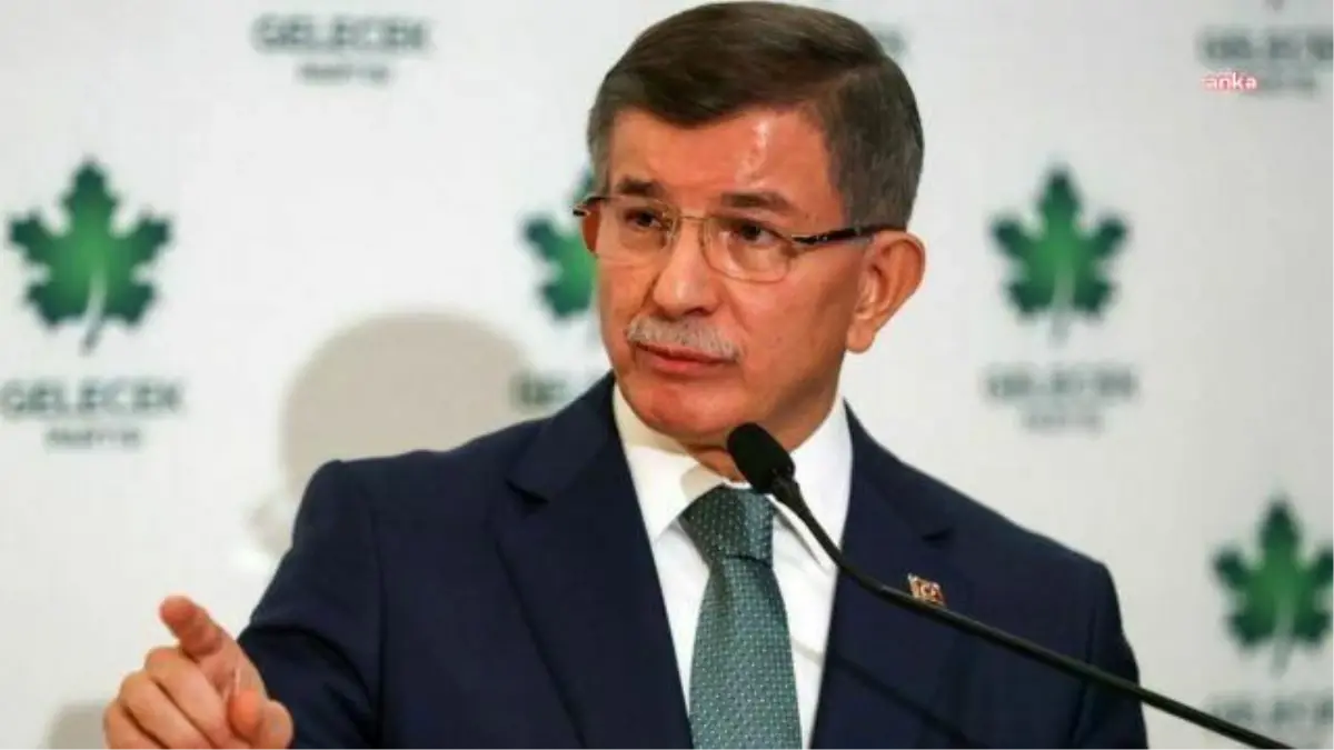 Ahmet Davutoğlu, Mete Gazoz\'u tebrik etti