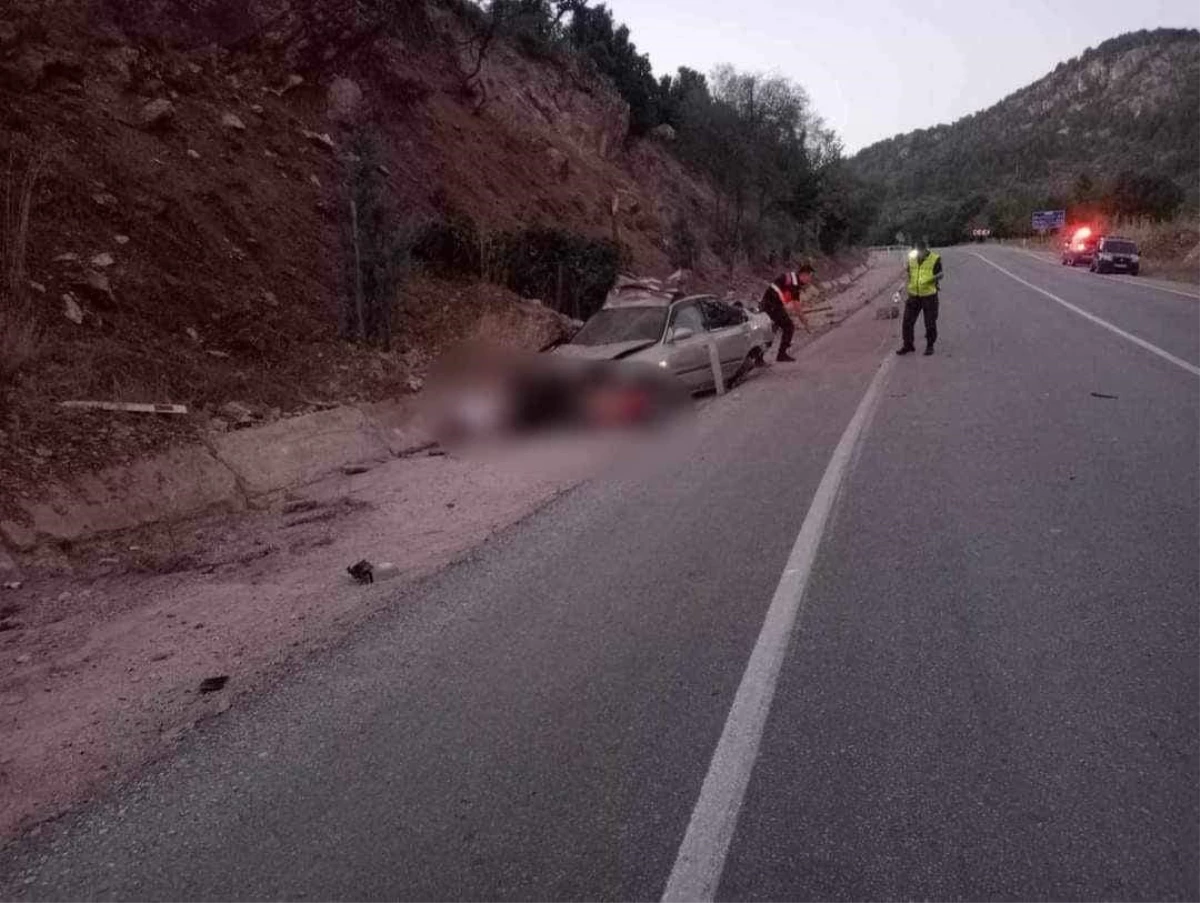 Burdur\'da trafik kazasında 2 kişi hayatını kaybetti