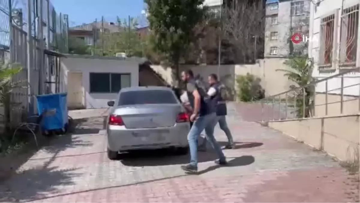 Gaziosmanpaşa\'da taksicinin öldürülmesine ilişkin 2 şüpheli daha tutuklandı
