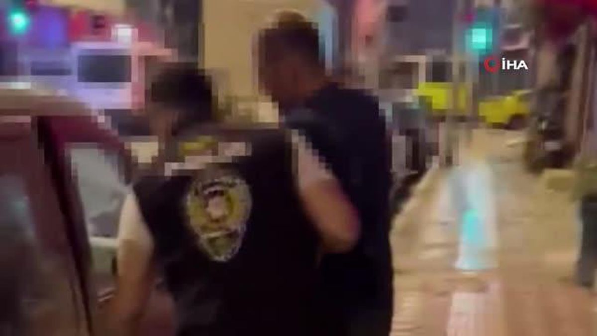 İstanbul'da bilişim suçlarından aranması olan 24 şüpheli yakalandı