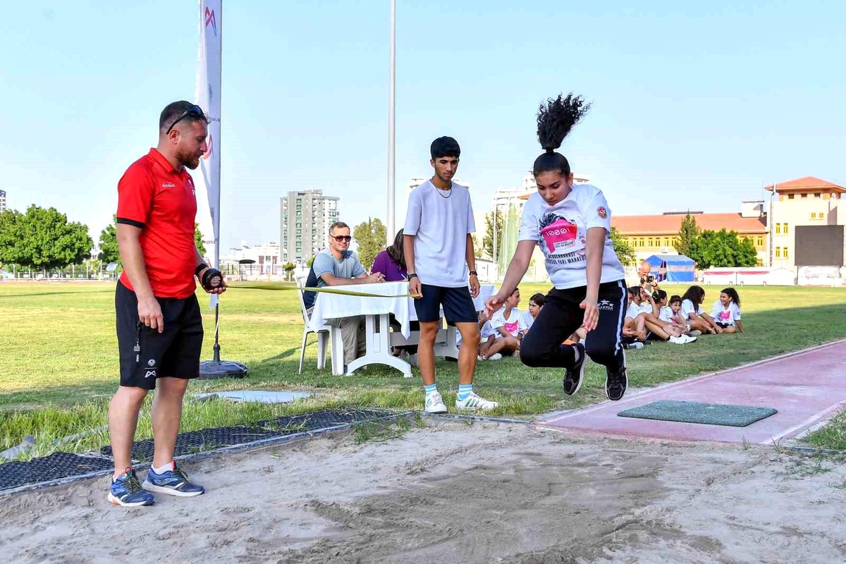 Mersin\'de Kır Çiçekleri Projesi\'ne yeni yetenekler katılıyor