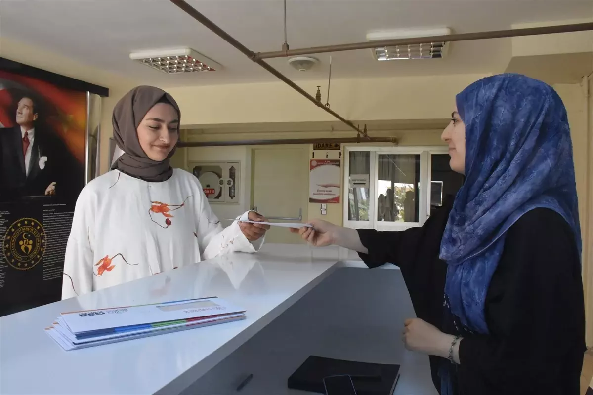 Gençler, Seyahatsever Projesi ile Van\'ın güzelliklerini keşfediyor