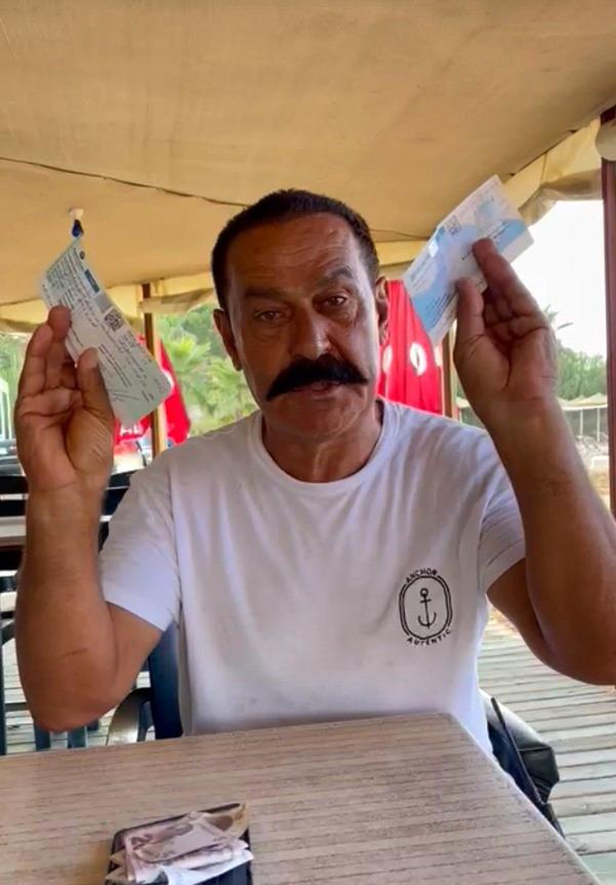 Antalya\'da Bulunan Cüzdan Sahibine Ulaştırıldı