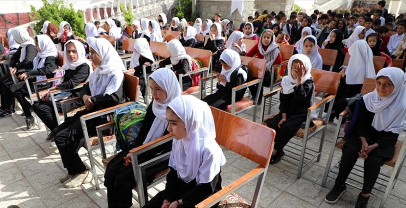 Taliban, Afganistan\'da 10 yaş üstü kız çocuklarının eğitimine yasak getirdi
