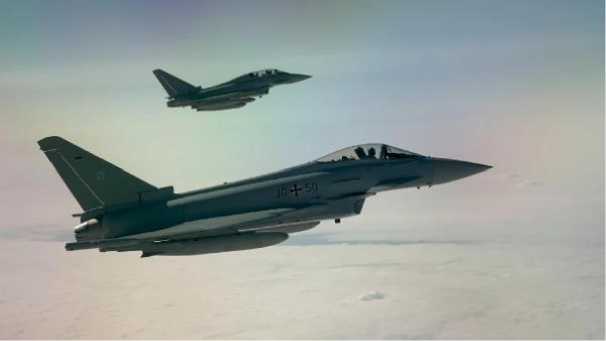 NATO, Almanya\'nın \'Rapid Viking 2023\' tatbikatı kapsamında İzlanda\'ya savaş jetleri gönderdi