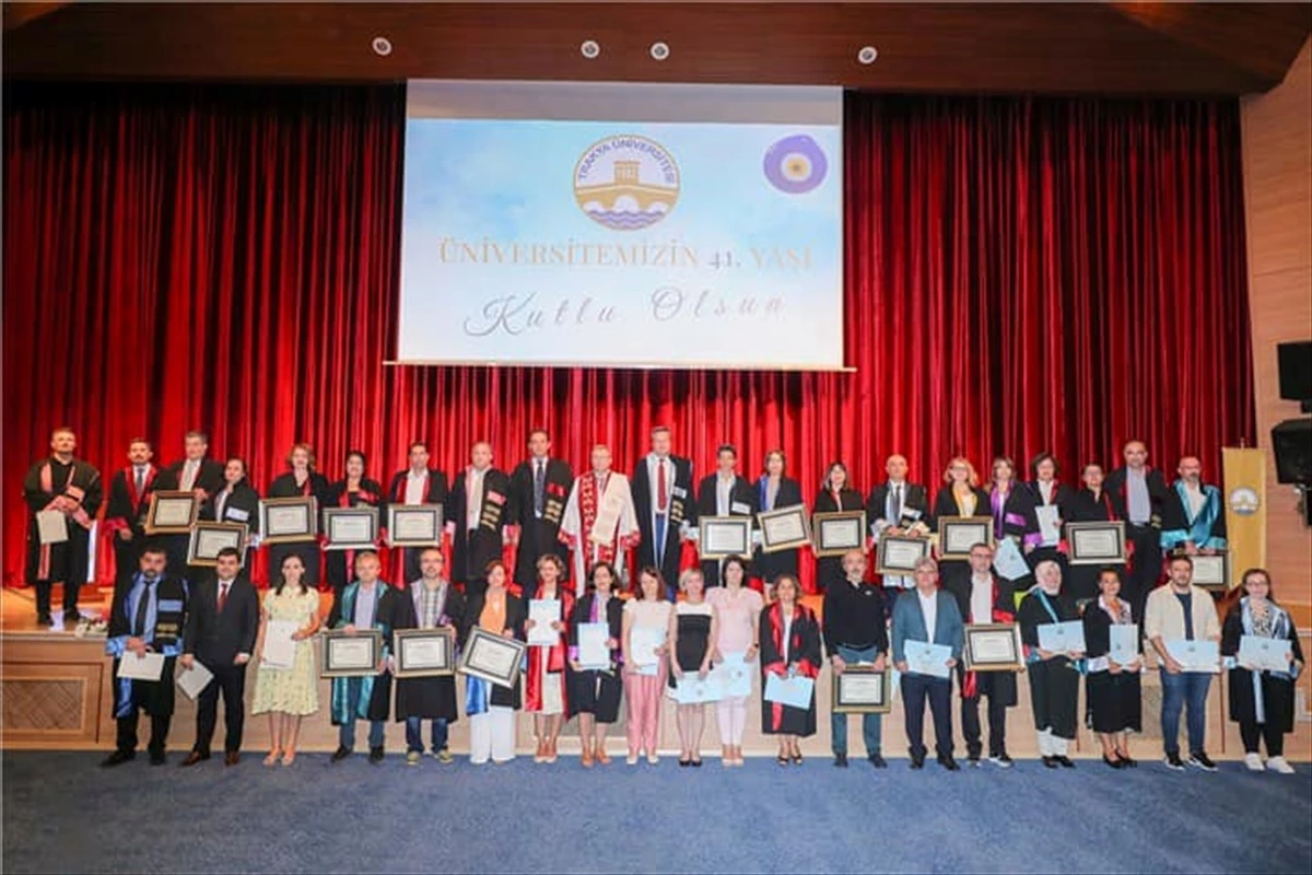 Trakya Üniversitesinde Akademik Kadrolara Atananlara Tören Düzenlendi