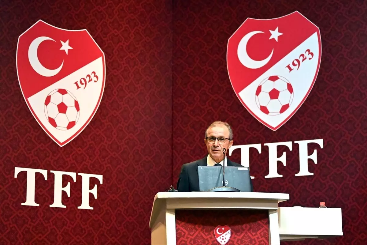 TFF Merkez Hakem Kurulu, medya mensuplarına oyun kuralları bilgilendirme toplantısı düzenledi