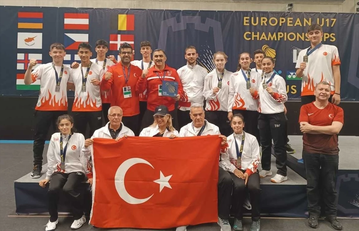 17 Yaş Altı Badminton Milli Takımı Avrupa Şampiyonası\'nda Gümüş Madalya Kazandı
