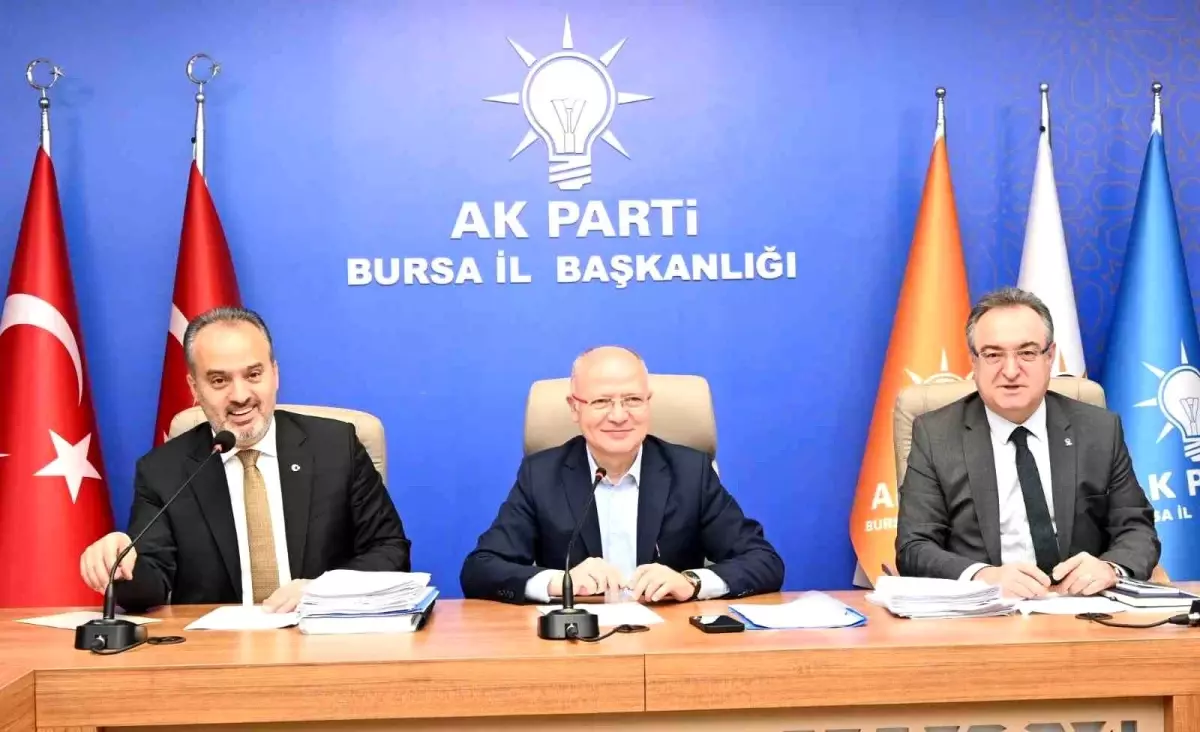 Ak Parti Bursa İl Başkanı Davut Gürkan, Büyükşehir Belediyesi başkan adayı olmayacaklarını açıkladı