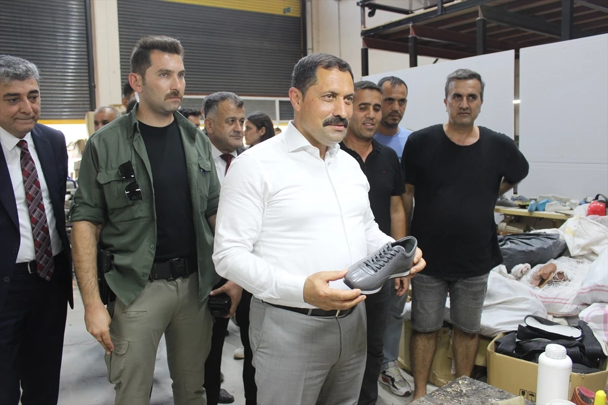 Hatay Valisi Mustafa Masatlı, Reyhanlı\'da Sanayi Esnafıyla Buluştu
