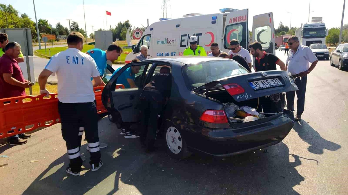 Kırklareli\'nde Otomobil Çarpışması: 1 Yaralı