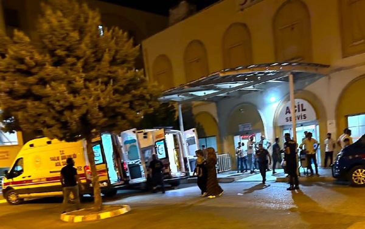 Midyat\'ta Silahlı Kavga: 4 Yaralı, 3 Gözaltı