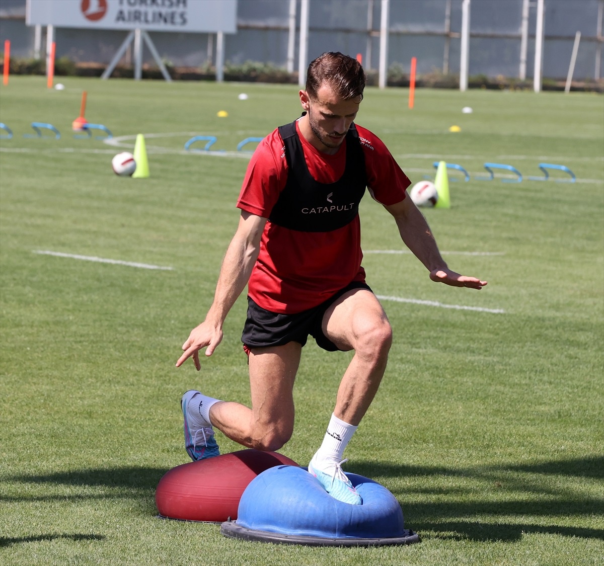 Abdulkadir Parmak, Sivasspor\'da başarılı olup A Milli Takım formasını tekrar giymek istiyor