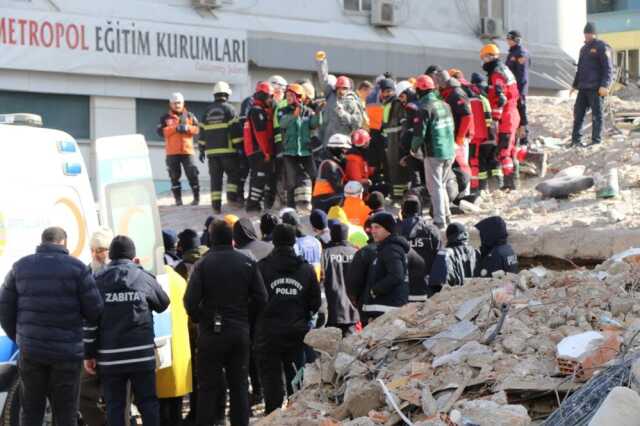 21 kişiye mezar olan Gölgeler Apartmanı'nın betonunda dere kumu ve çakıl kullanılmış 21 kişiye mezar olan Gölgeler Apartmanı'nın betonunda dere kumu ve çakıl kullanılmış