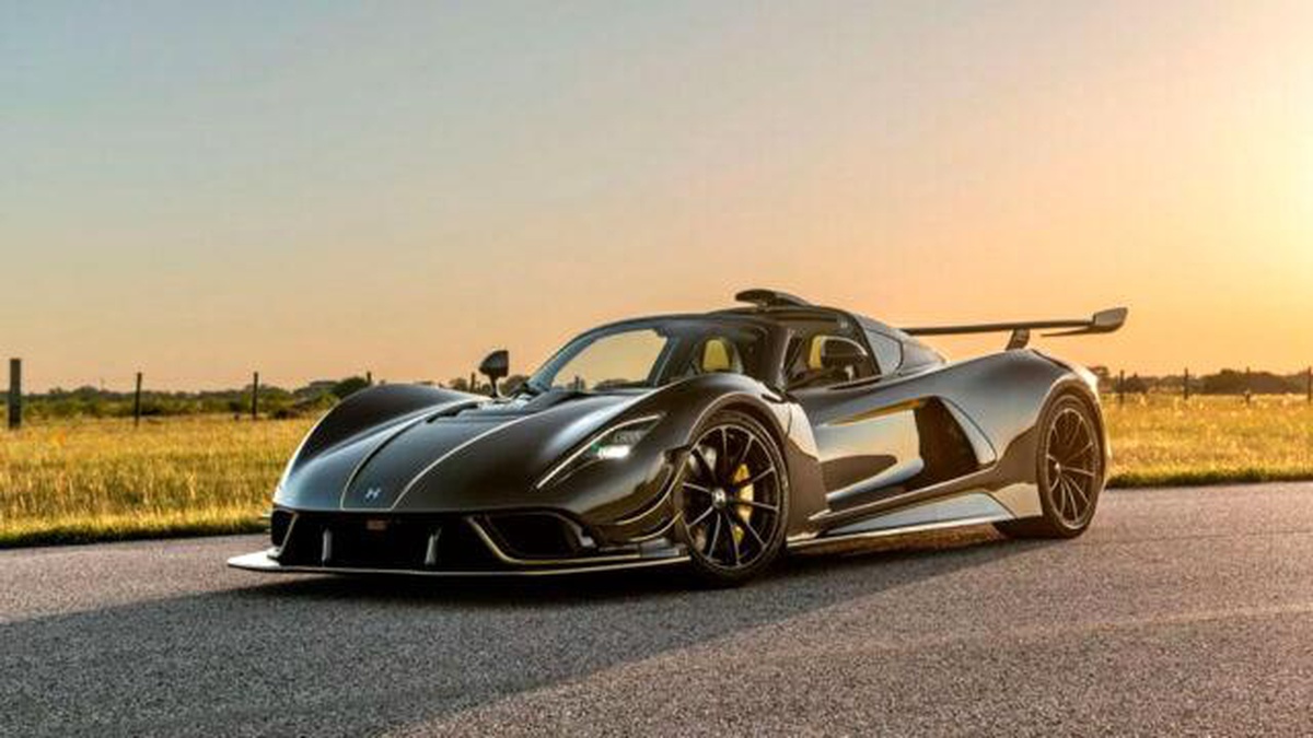 Hennessey Venom F5 Revolution Roadster Tanıtıldı