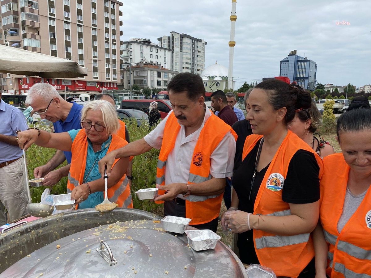 Atakum Belediyesi ve Atakum Kent Konseyi Aşure Etkinliği Düzenledi
