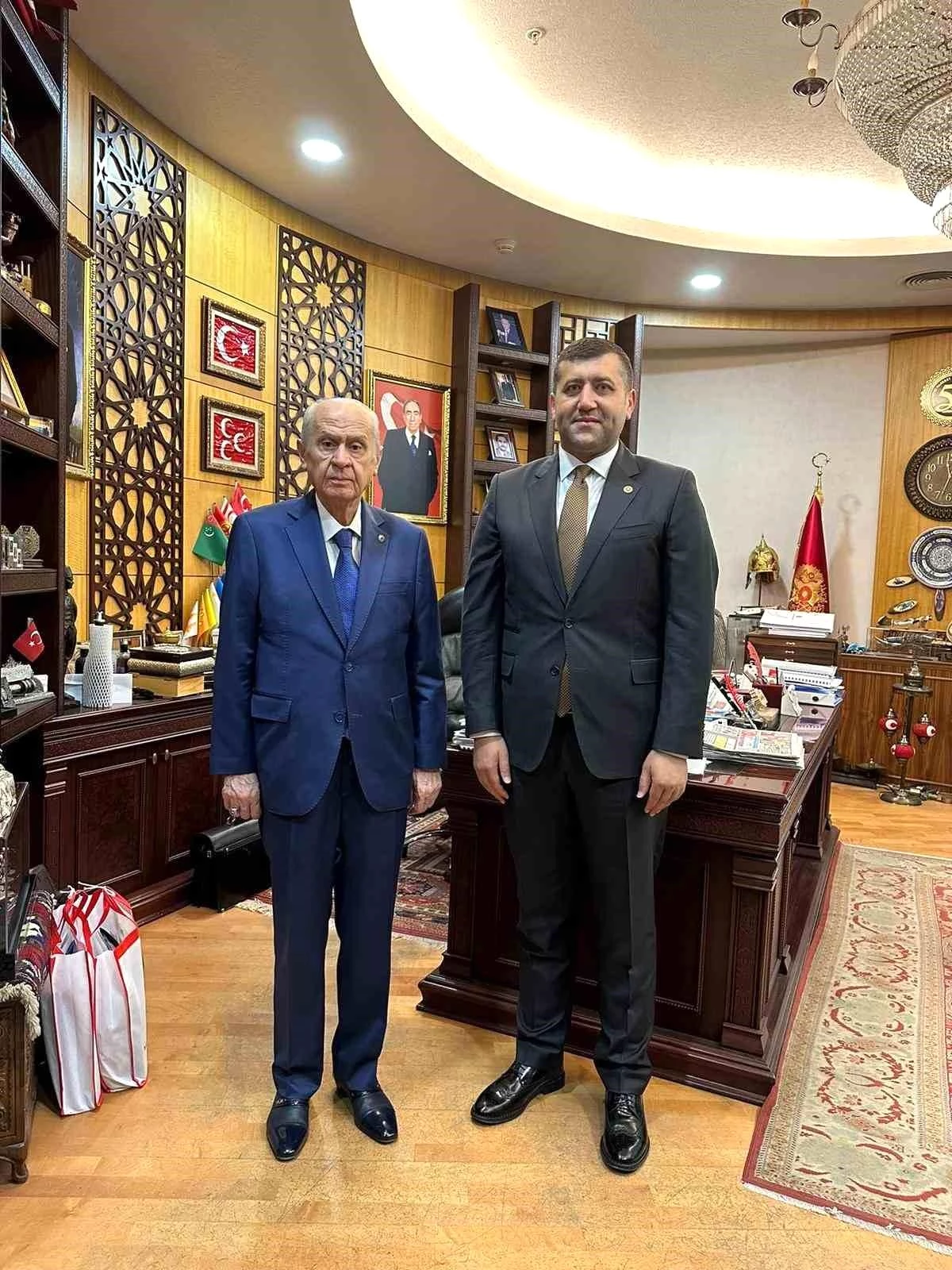 MHP Kayseri Milletvekili Baki Ersoy, Genel Başkan Devlet Bahçeli\'yi ziyaret etti