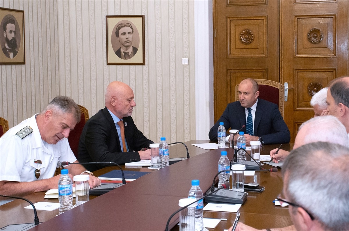 Bulgaristan Silahlı Kuvvetlerinde Kadro Yetersizliği Endişesi
