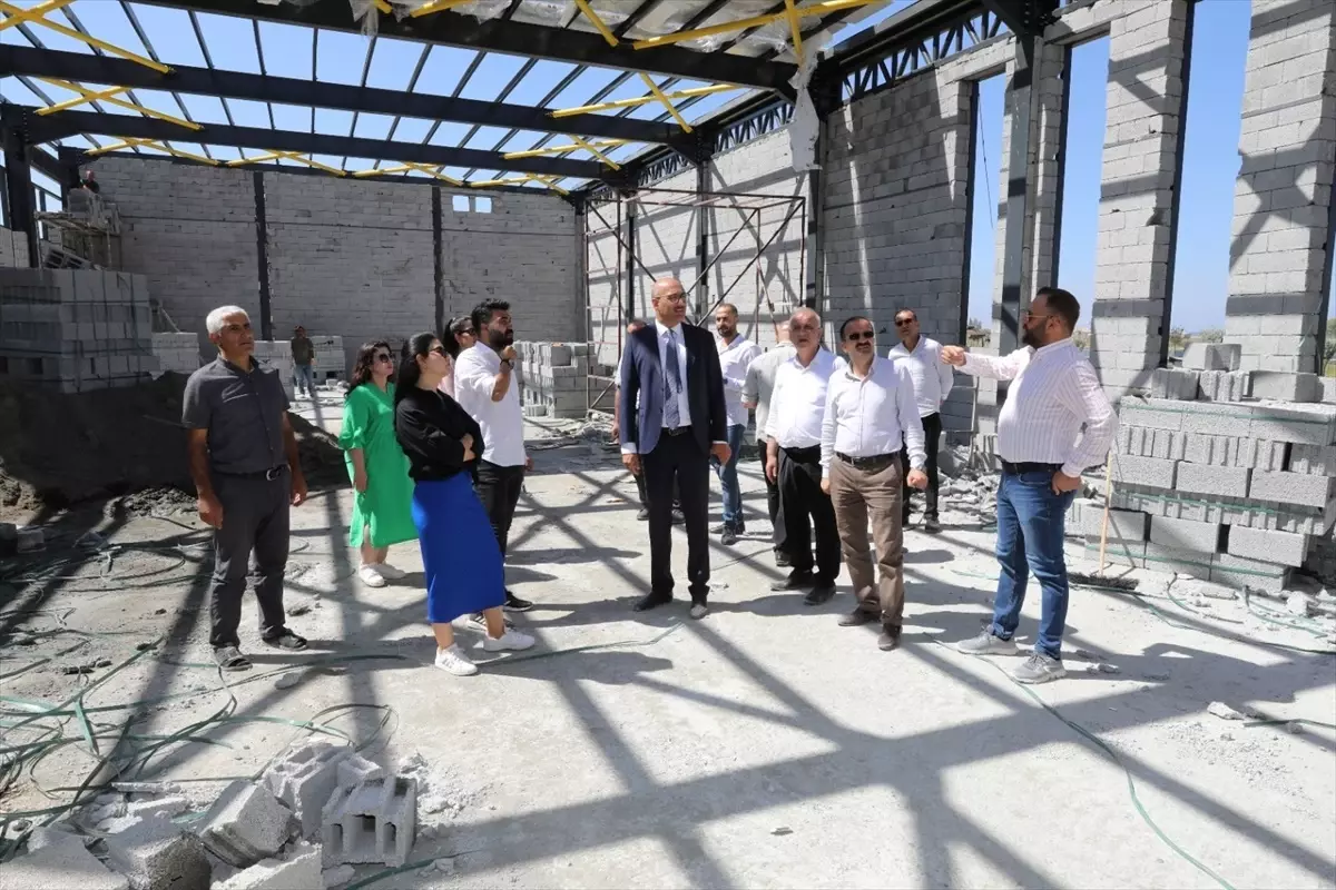 İpekyolu Belediyesi Hüsrev Paşa Parkı\'nda Çalışmalar Devam Ediyor