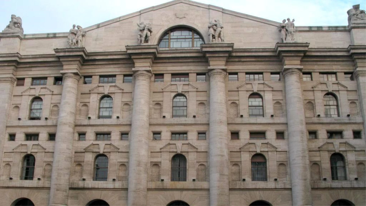 İtalya Hükümeti Bankaların Ekstra Kâr Vergisi Kararında Geri Adım Attı