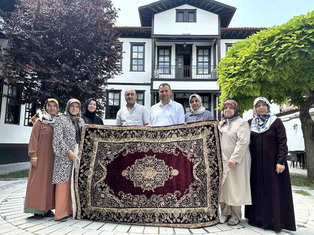 Çorum Belediyesi Kadınları Üretmeye Teşvik Ediyor