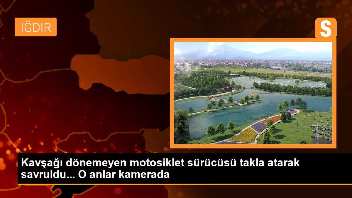 Kavşağı dönemeyen motosiklet sürücüsü takla atarak savruldu... O anlar kamerada