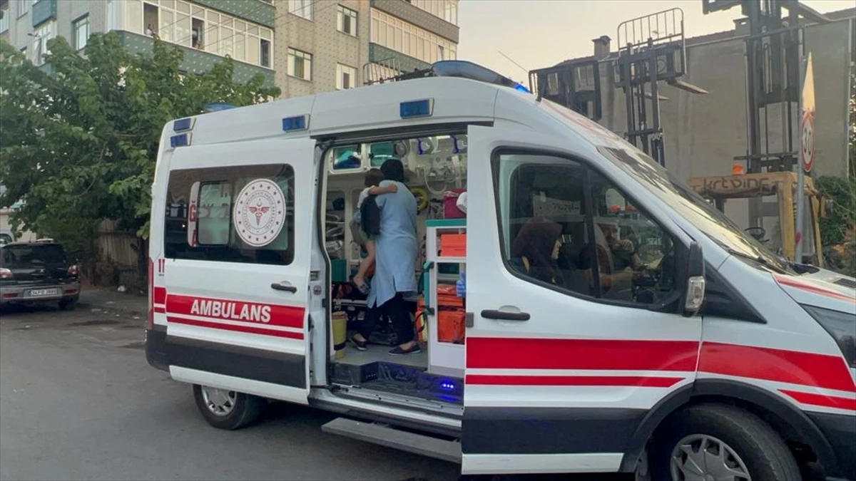 Gebze\'de kaza: 2 yaşındaki çocuk yaralandı