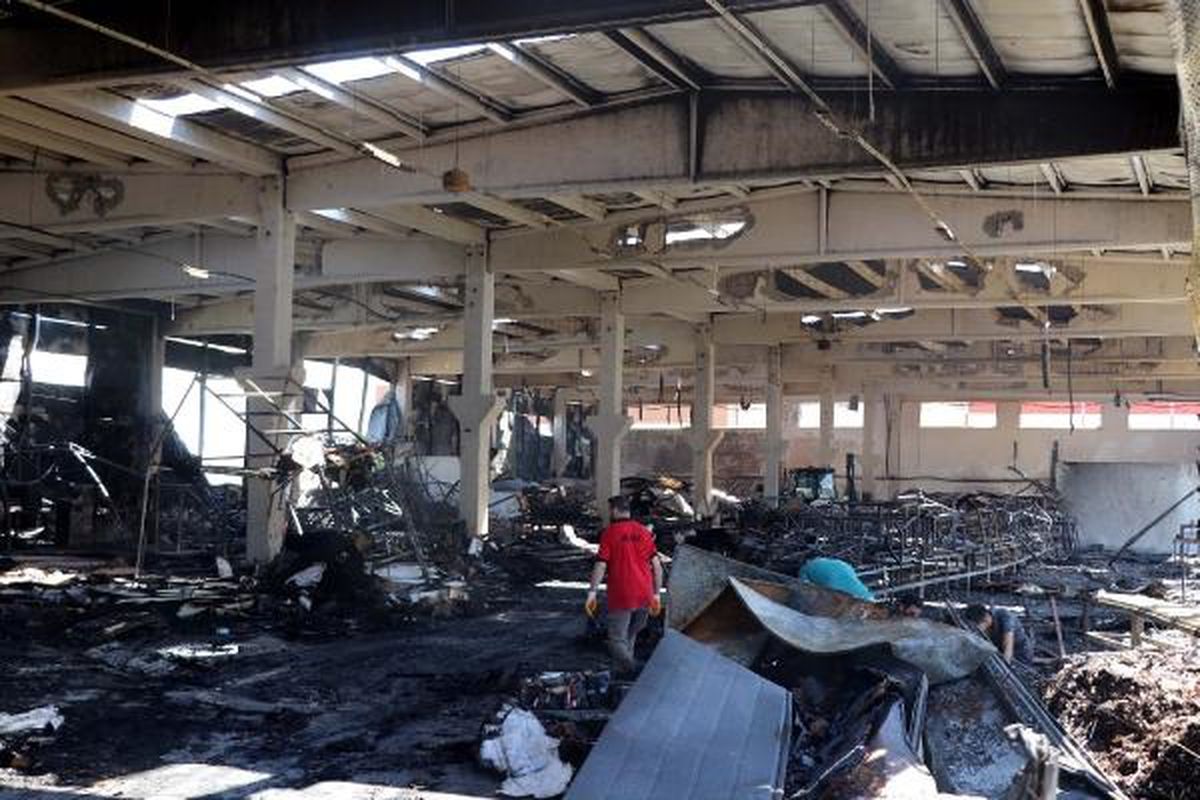 Kayseri\'de Mobilya Fabrikasında Çıkan Yangın Sonucu Fabrika Kullanılamaz Hale Geldi