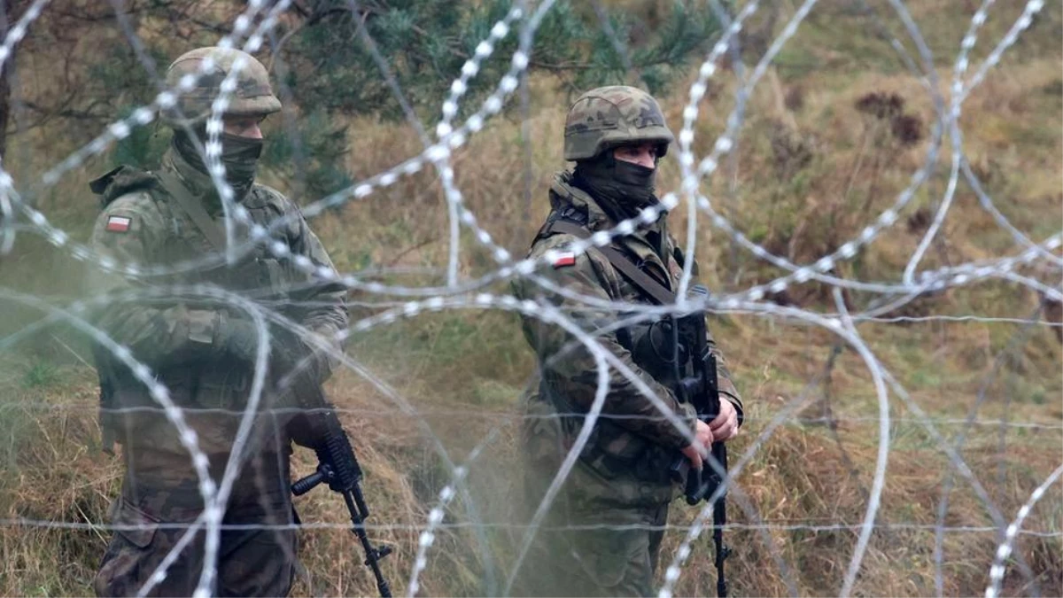 Polonya, Belarus sınırında askeri güçlerini artırıyor