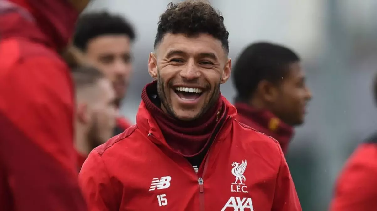 Beşiktaş için İstanbul\'a gelen Alex Oxlade-Chamberlain\'in detaylı sağlık raporu bekleniyor