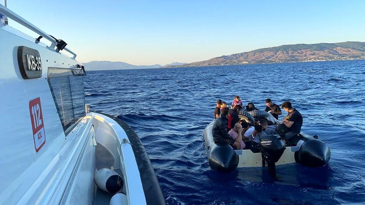 Muğla\'da 13 göçmen kurtarıldı, 25 göçmen yakalandı