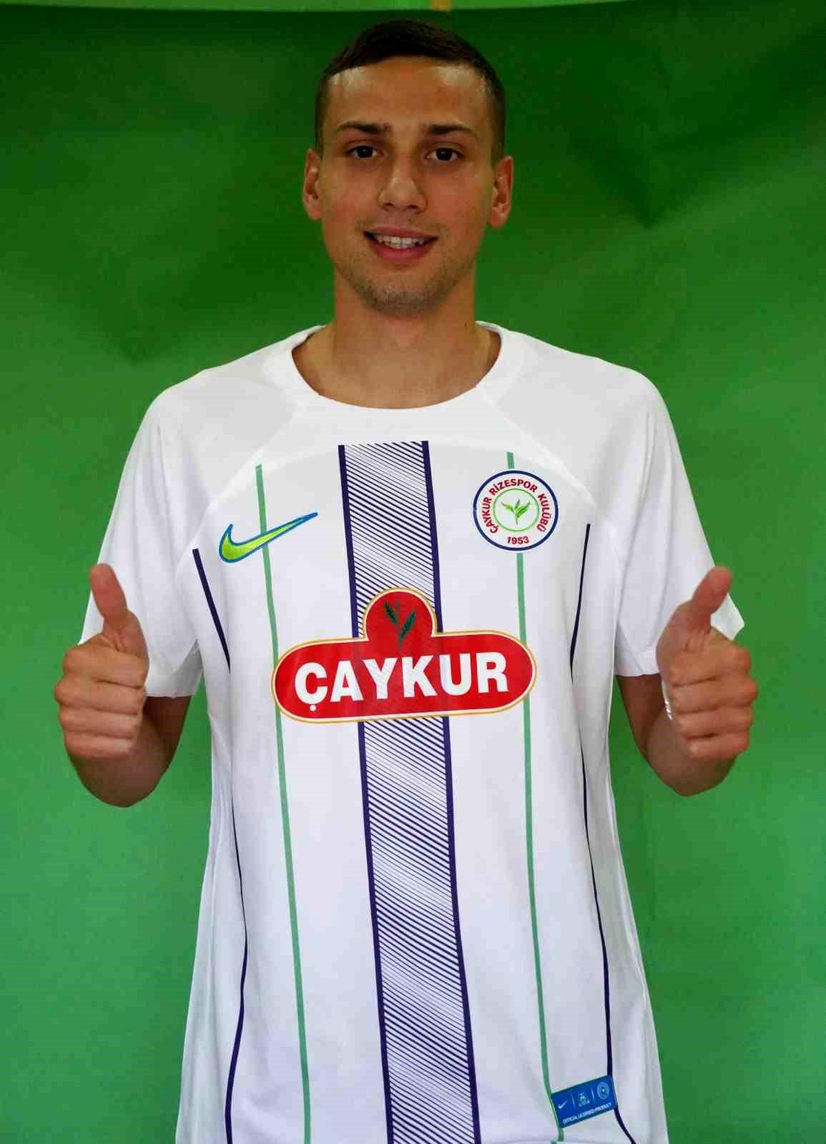 Çaykur Rizespor, Dal Varesanovic\'i transfer etti