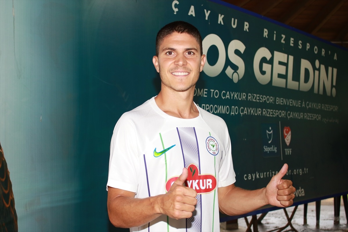 Çaykur Rizespor, Oscar Pinchi\'yi transfer etti