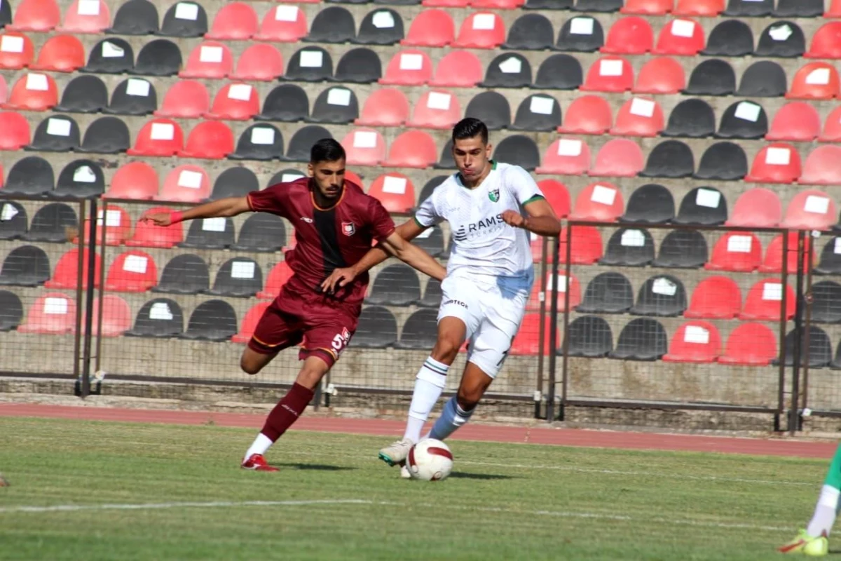 Denizlispor, Uşakspor ile 1-1 berabere kaldı