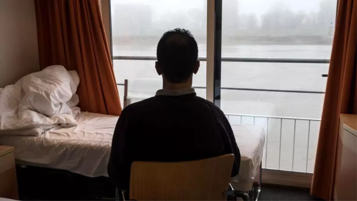 Hollanda\'da lüks yolcu gemisi sığınmacılar için barınma merkezi olarak kullanılacak