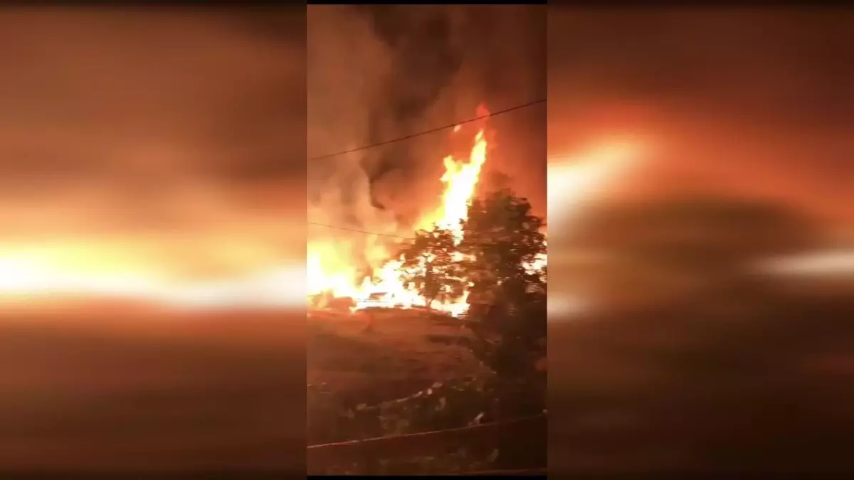 Kastamonu\'da çıkan yangında 5 ev yandı