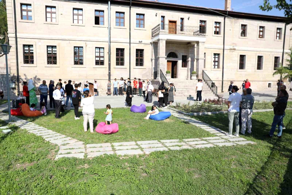 Melikgazi Belediyesi İngilizce Eğitim Kampı Başlıyor