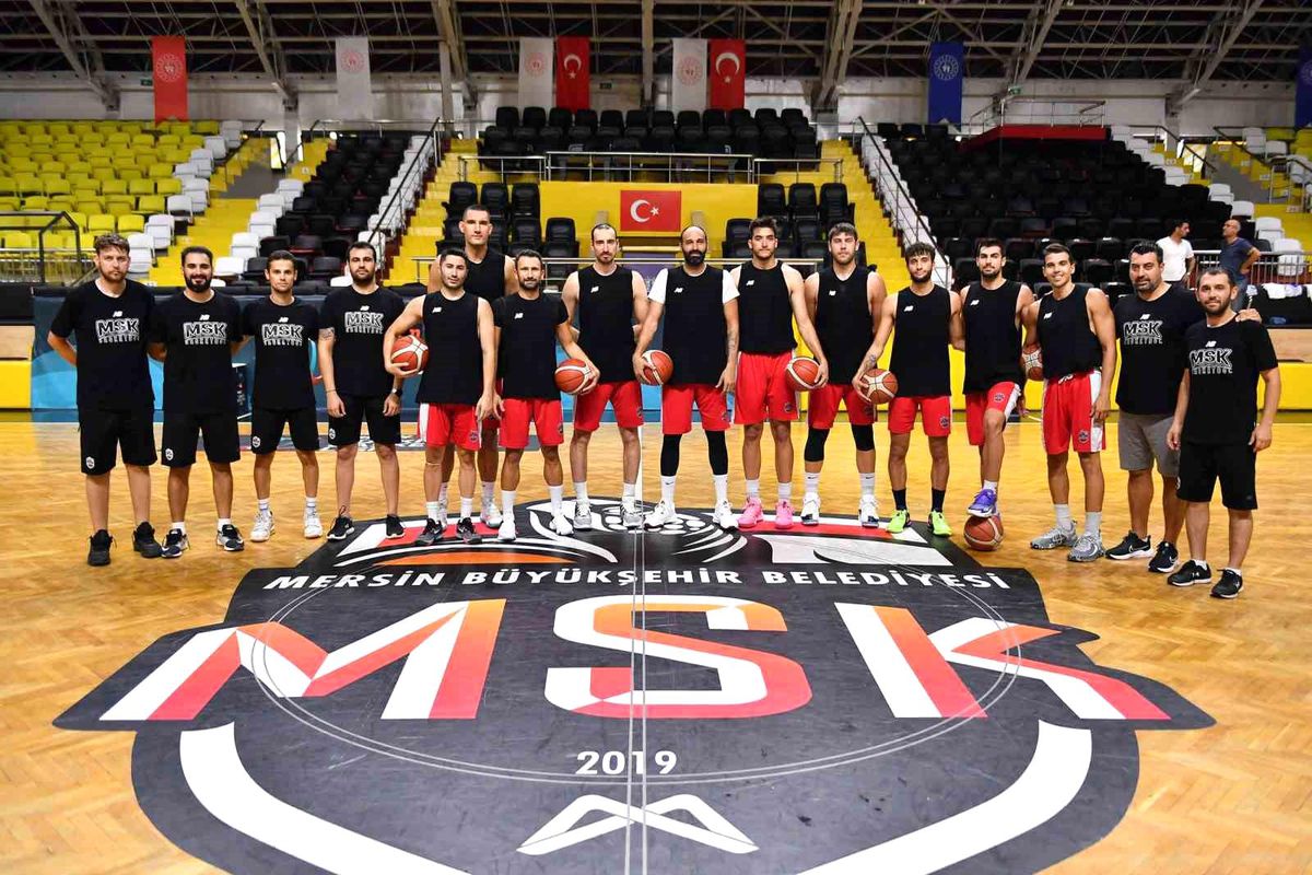 Mersin Büyükşehir Belediyesi Erkek Basketbol Takımı Yeni Sezon Antrenmanına Başladı