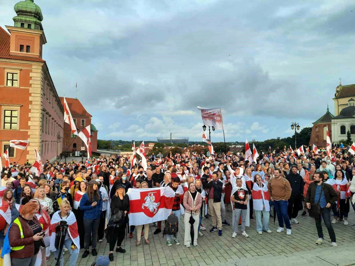 Polonya\'da Belaruslular, Cumhurbaşkanlığı Seçimlerinin Üçüncü Yıl Dönümünde Protesto Gösterisi Düzenledi
