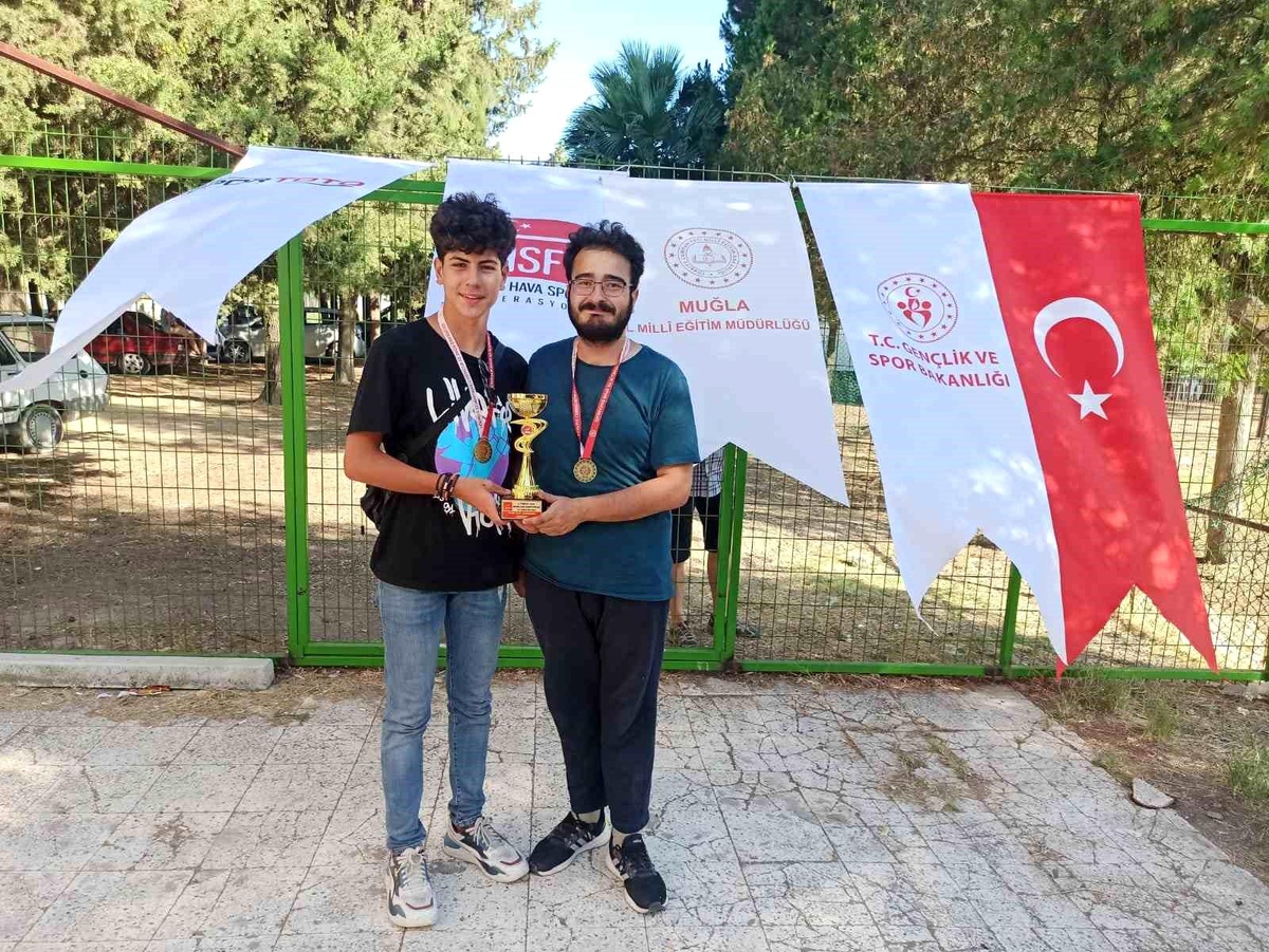 THSF\'nin düzenlediği 5. Uzay Modelleri Türkiye şampiyonasında Alora Roket Takımı birinci oldu