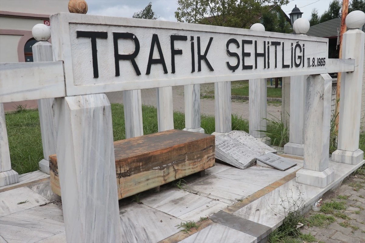 Tarihin En Garip Trafik Kazası: Kezzaplı Suya Atlama Olayının Üzerinden 58 Yıl Geçti