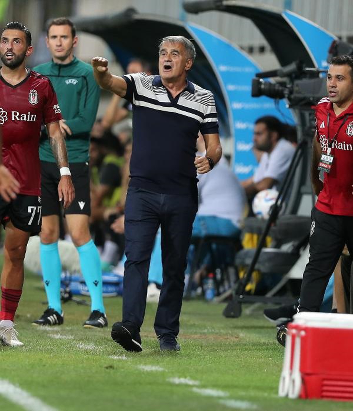 Beşiktaş, Neftçi Bakü\'yü deplasmanda yendi
