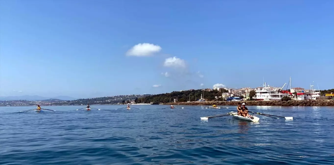 Sinop Gençlik Spor Kulübü Deniz Küreği Takımı Yarışlara Hazırlanıyor