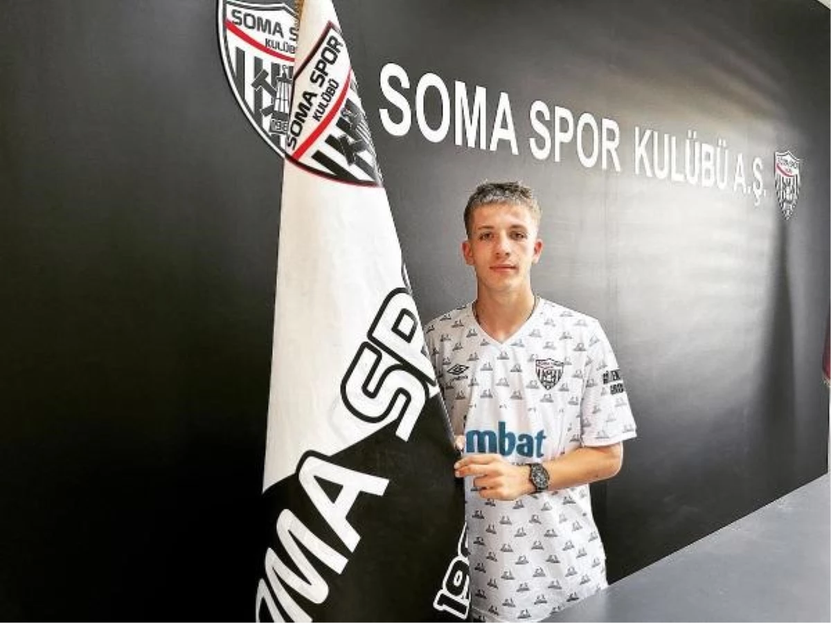Somaspor, genç futbolcularla transferde anlaşmalar imzaladı