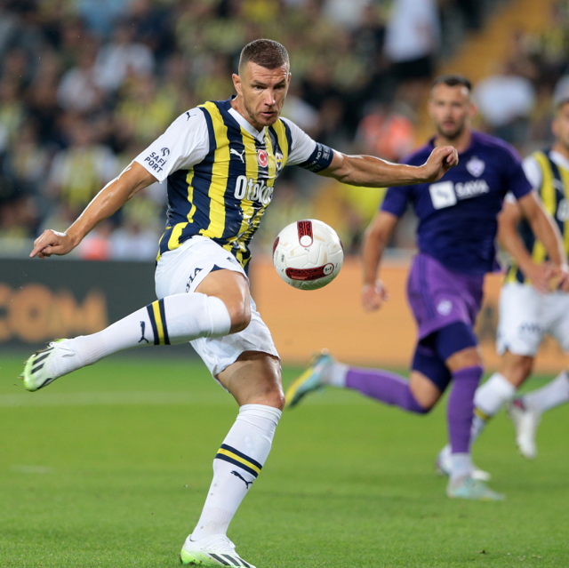 Son Dakika: UEFA Avrupa Konferans Ligi 3. Eleme Turu ilk maçında Fenerbahçe, sahasında Maribor'u 3-1 mağlup etti